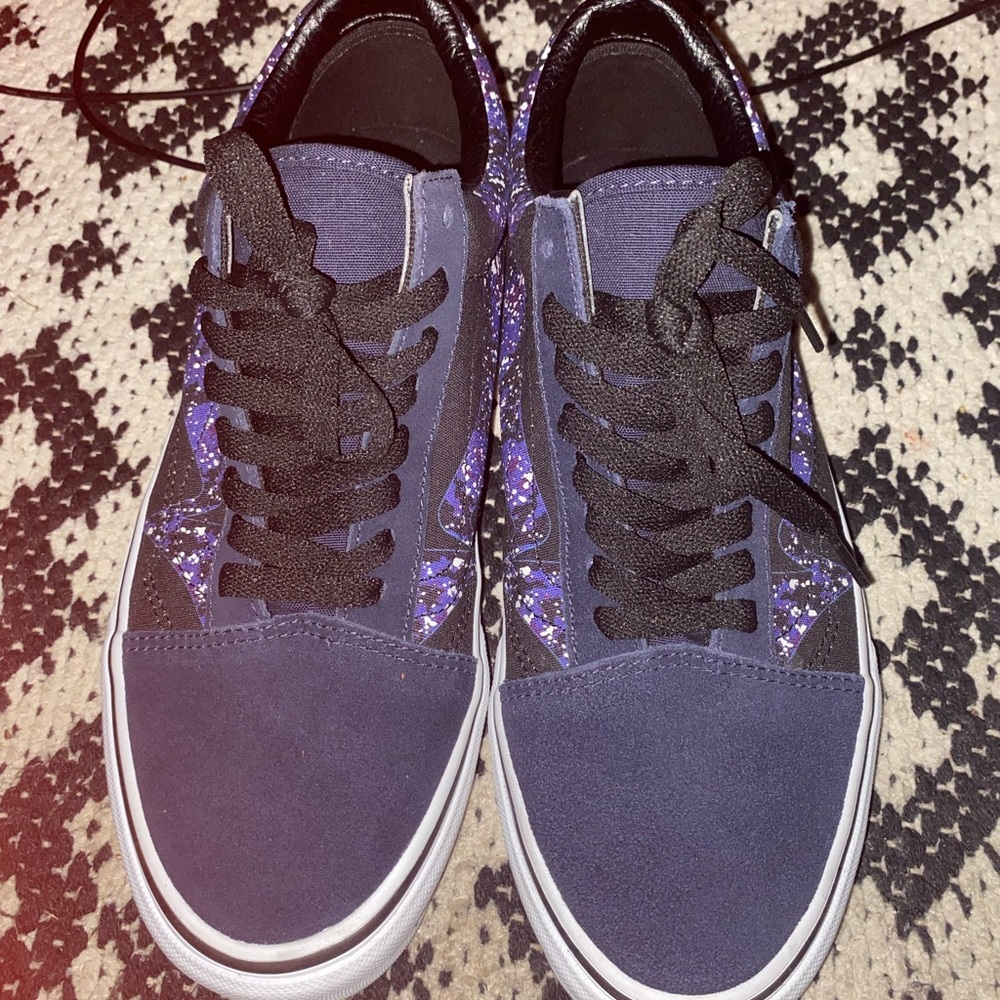 Vans glow in the dark size 10